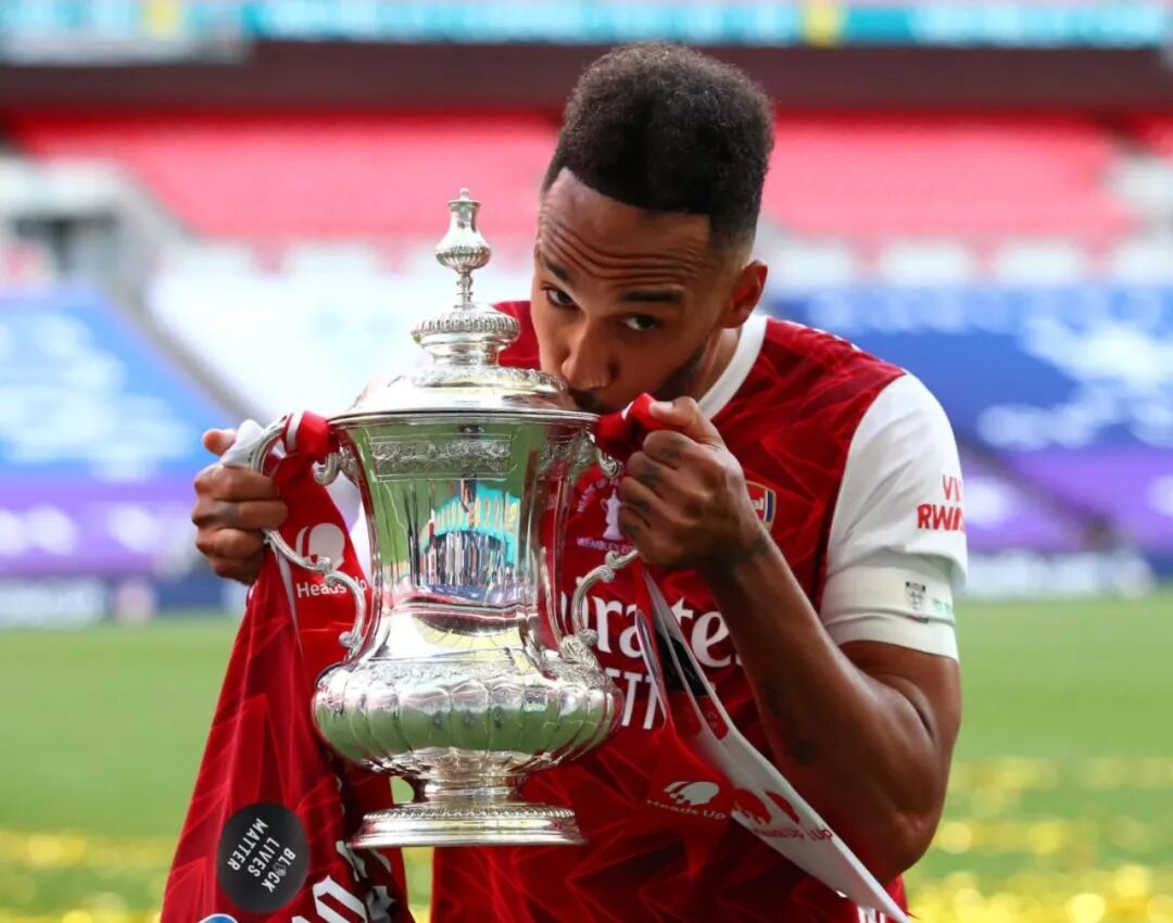 转折点！纽卡斯尔临场应变，社区盾赛前攻防权衡，引发热议，高层口径保持一致的简单介绍